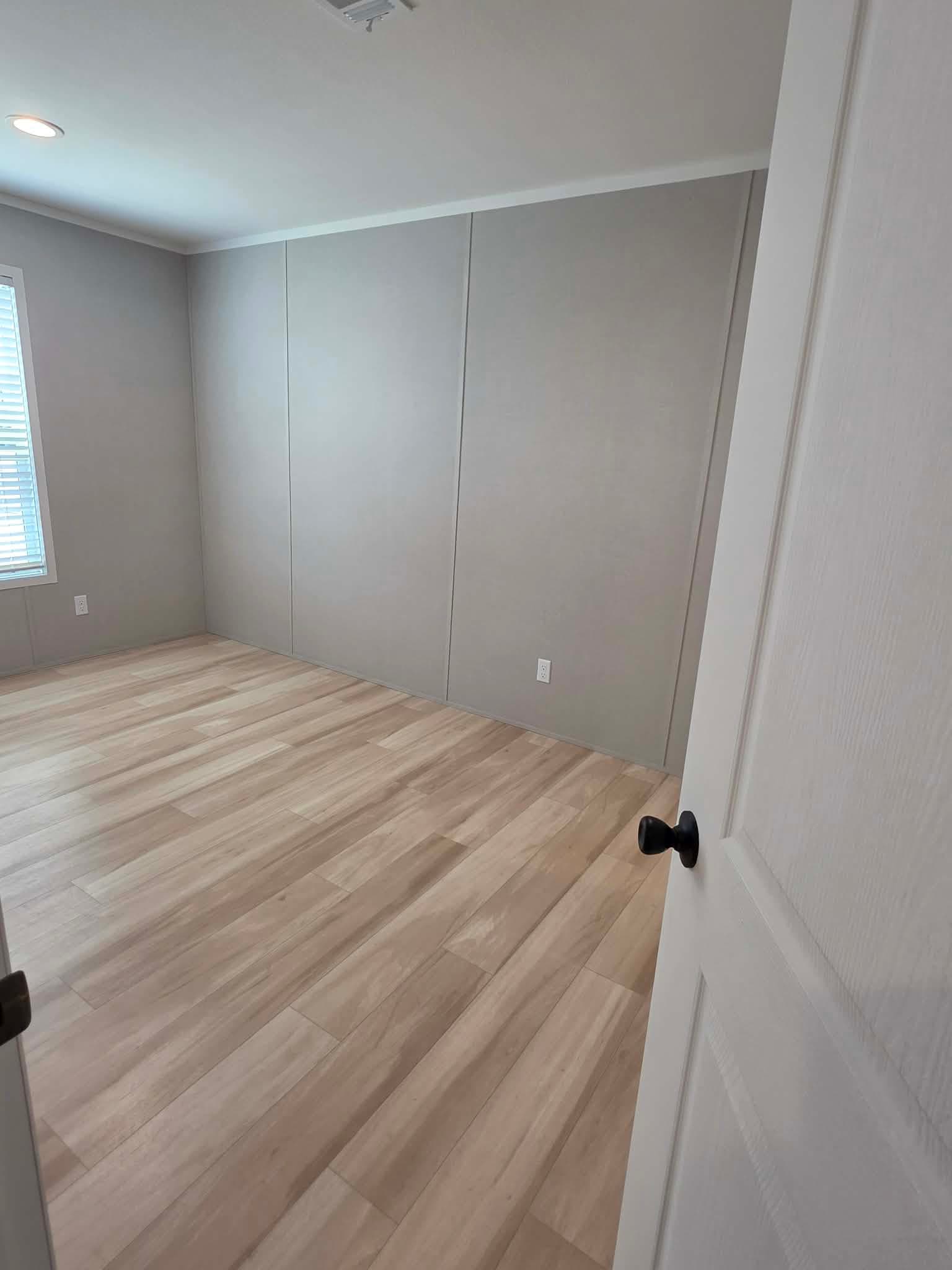 The fort worth  home features