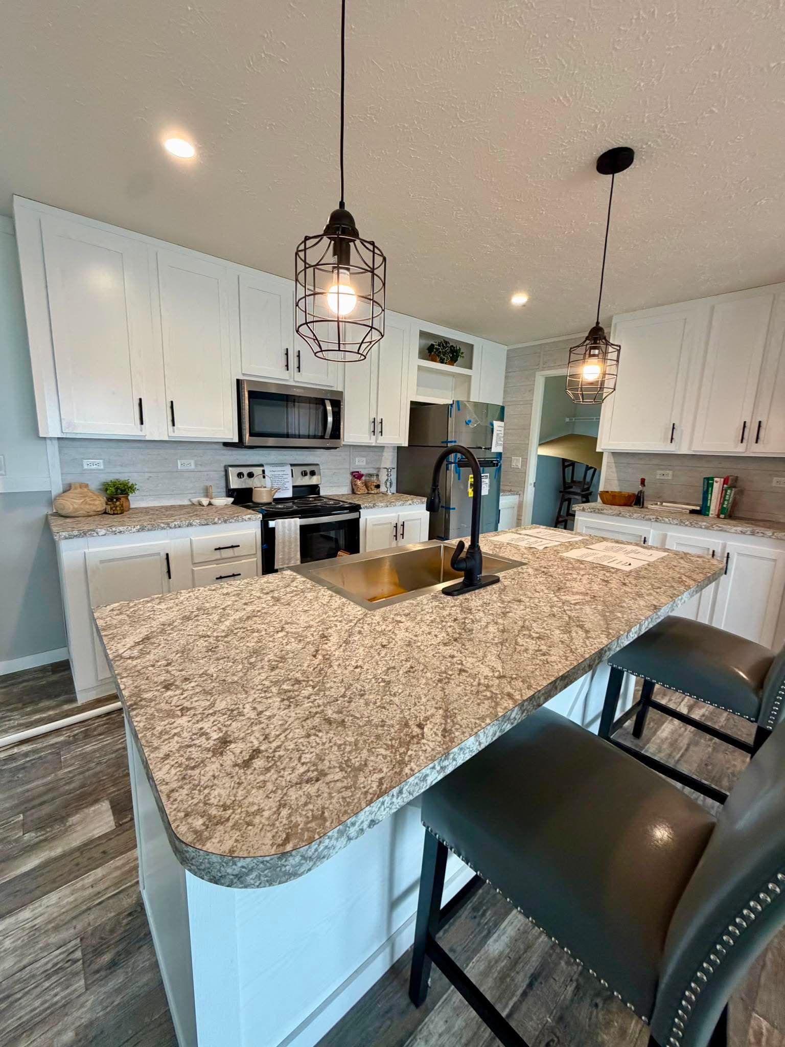 The belle (hot deal) kitchen home features