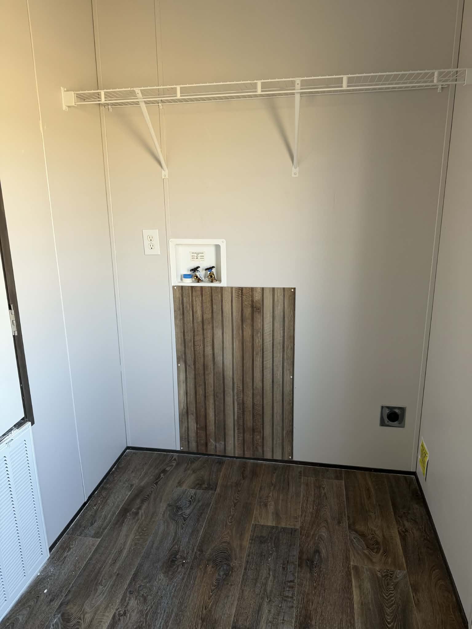 The frio (hot deal)  home features