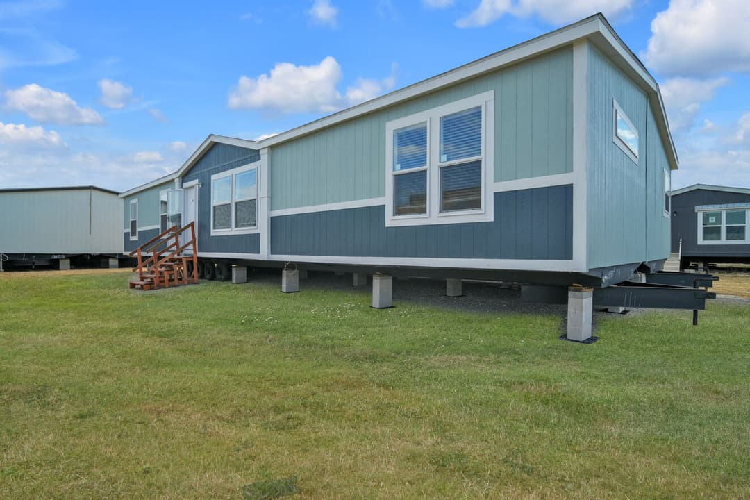 Valu maxx premier 32643e elevation and exterior home features