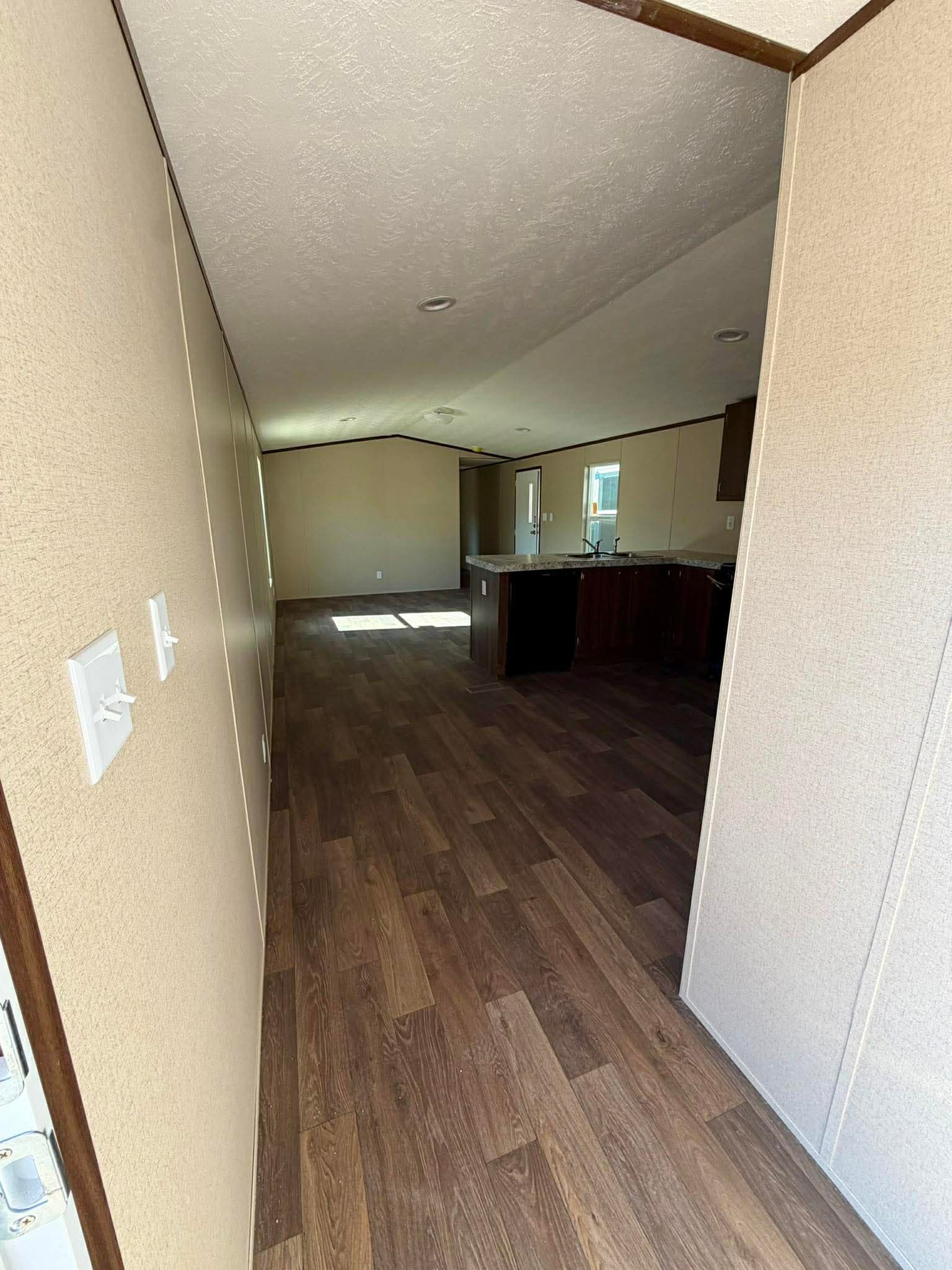 The grande (hot deal)  home features