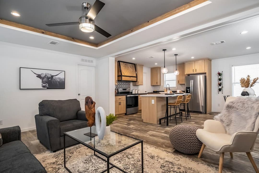 The pelican interior home features