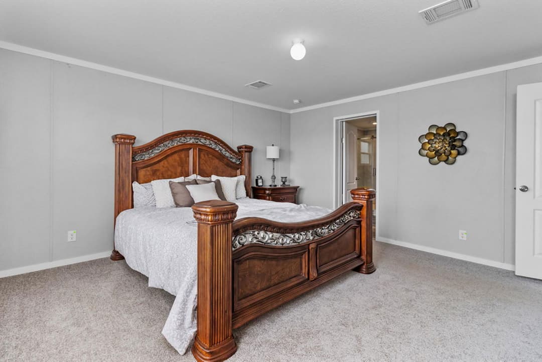 Poydras 3 bedroom bedroom home features