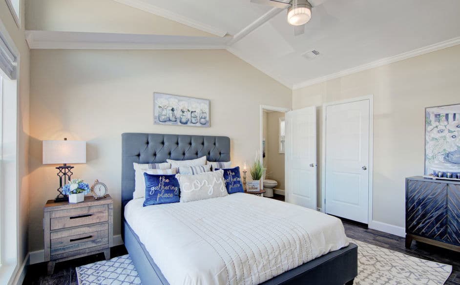 Eagle j60ep8 bedroom home features