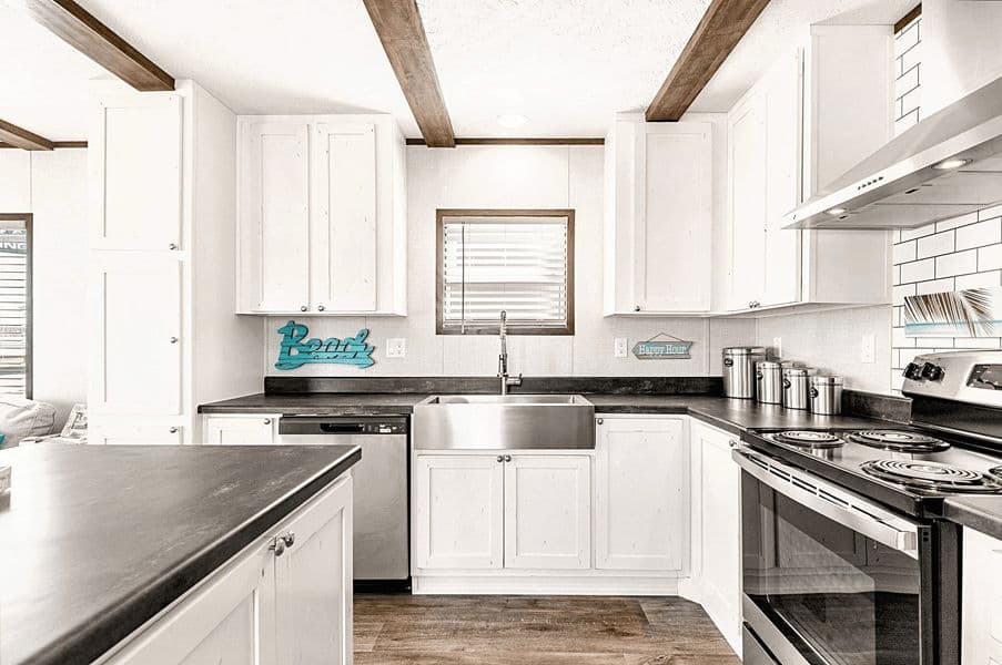 The bobby jo kitchen home features