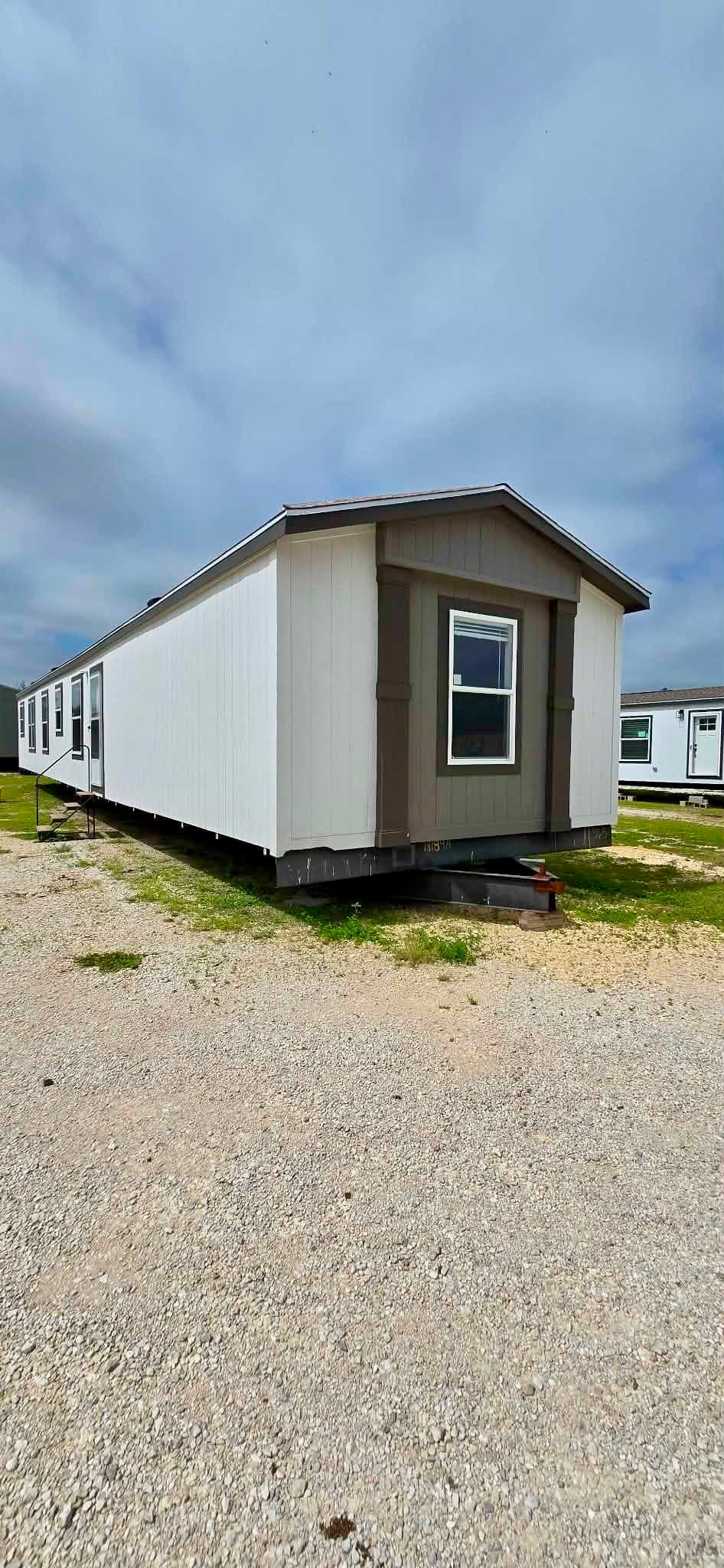 The kyle (hot deal) hero home features
