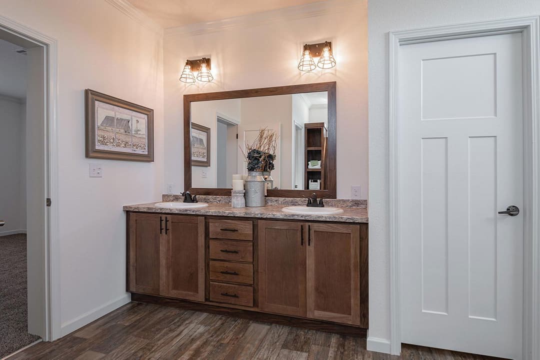 Innovation 3276n bathroom home features