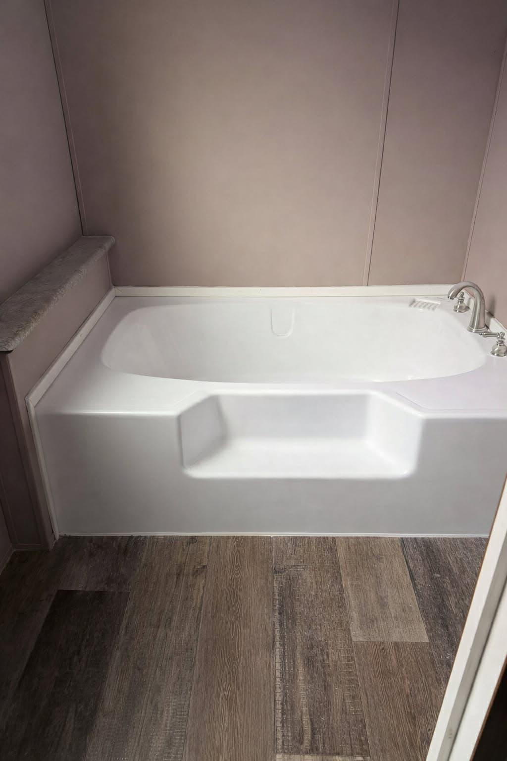 The utah refurbished 4 bedroom (hot deal)  home features