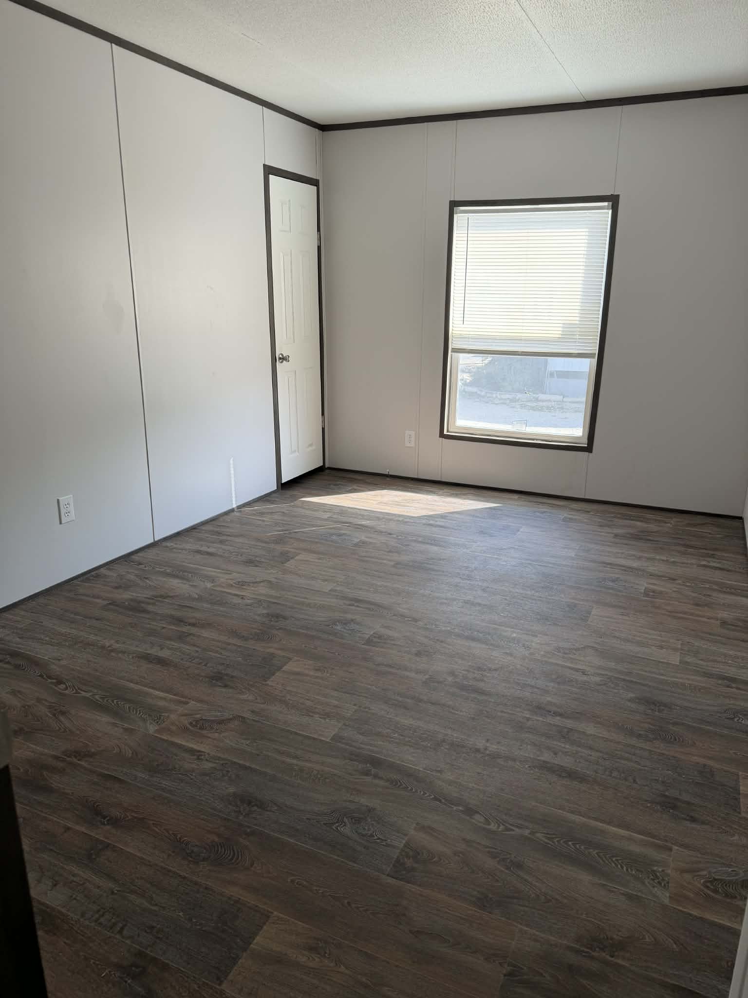 The frio (hot deal)  home features