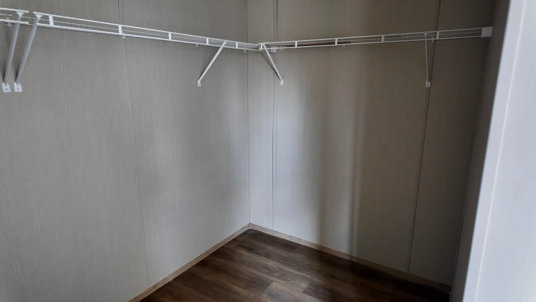 Crockett (hot deal)  home features