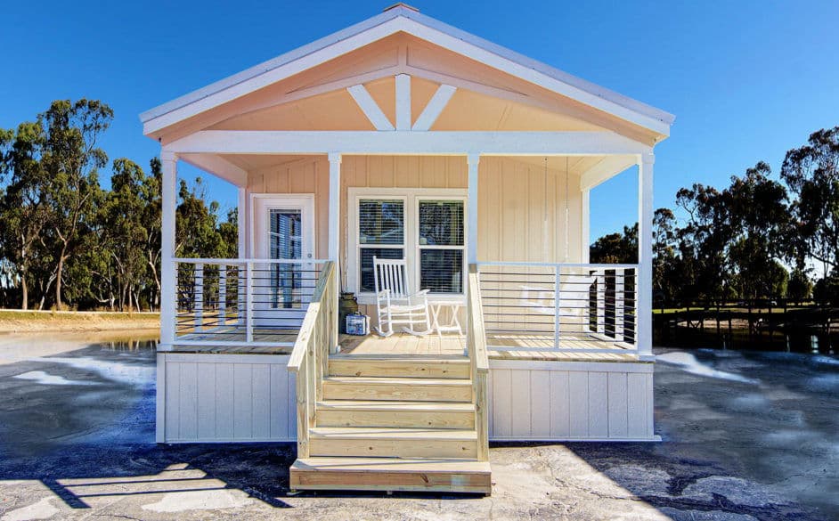 Eagle j60ep8 elevation and exterior home features