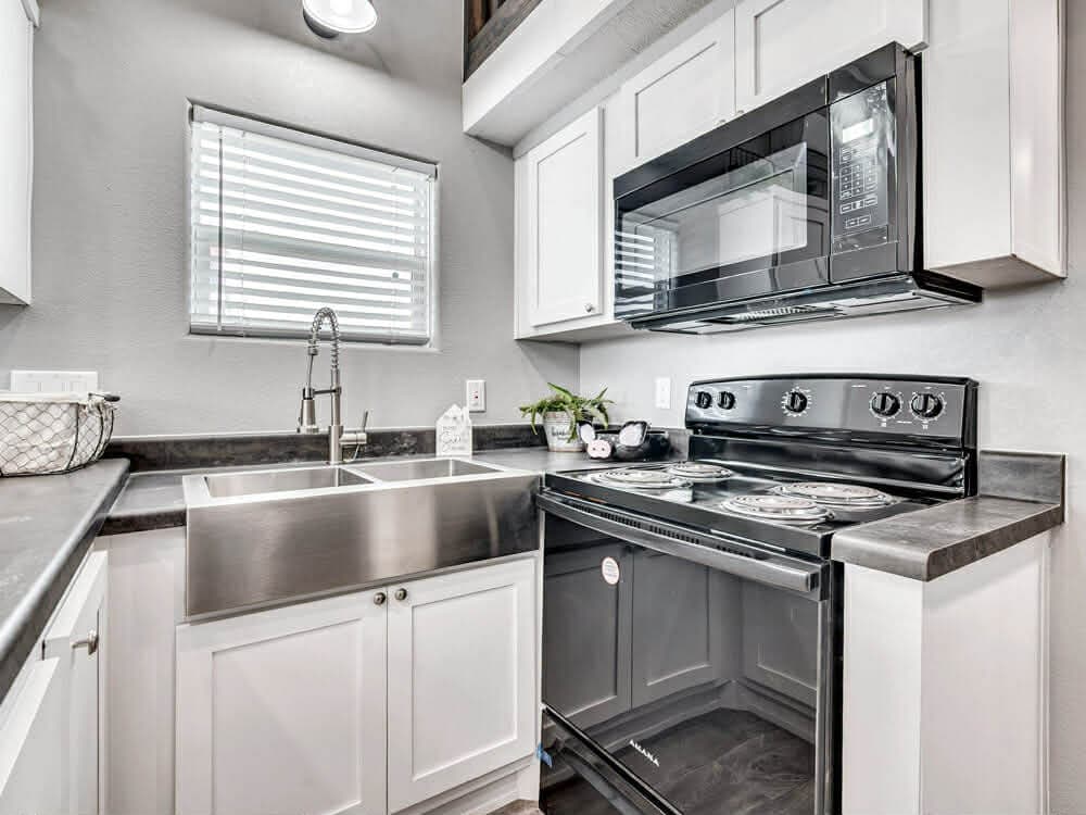 The anderson  home features