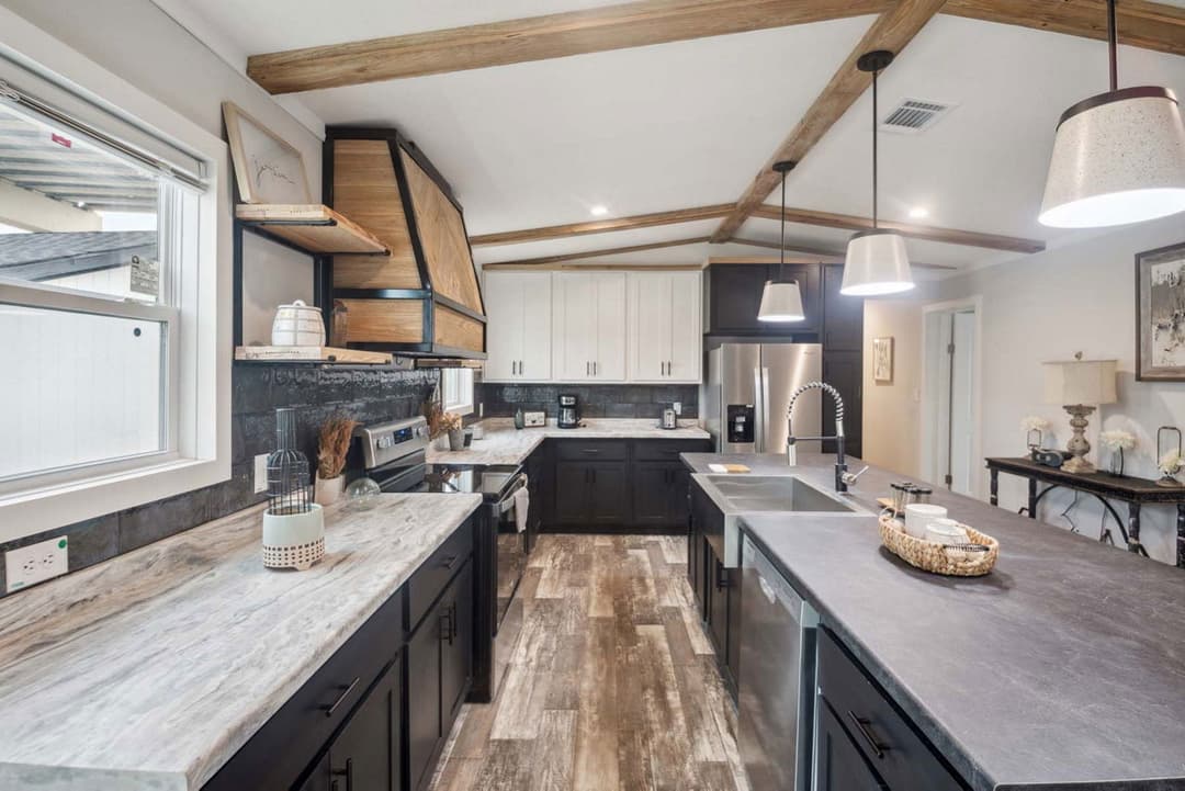 The desire kitchen home features