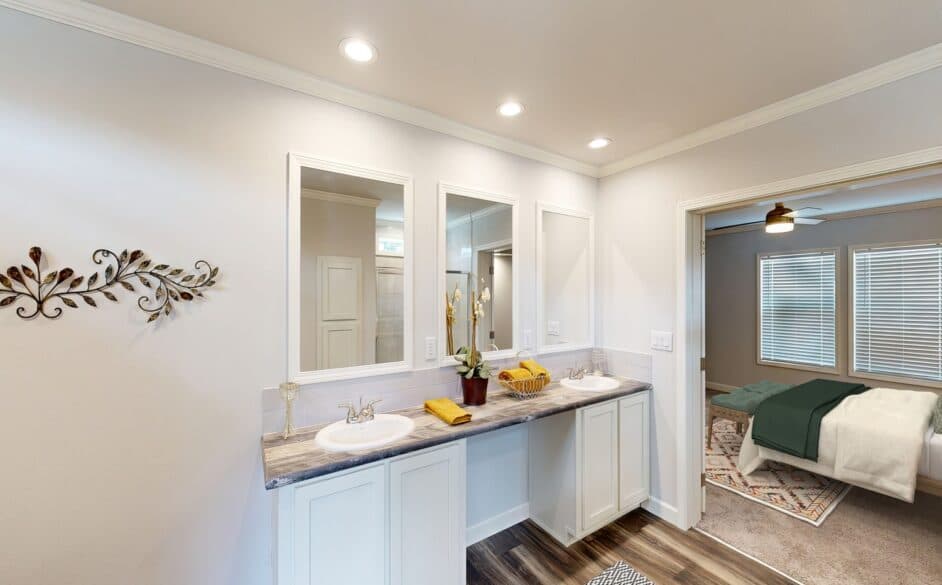 Magnolia 6356 bathroom home features