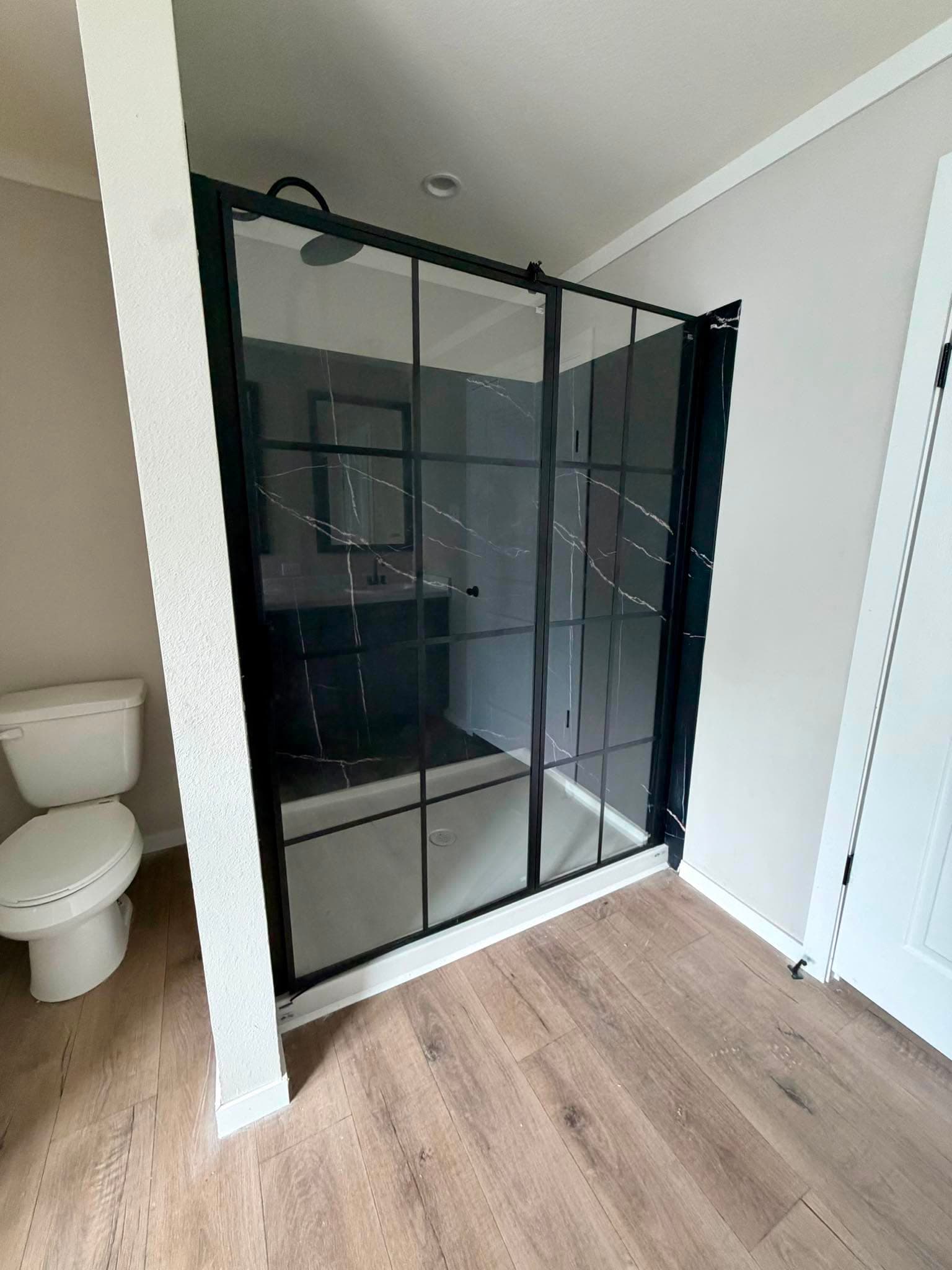 The pelican (hot deal)   home features