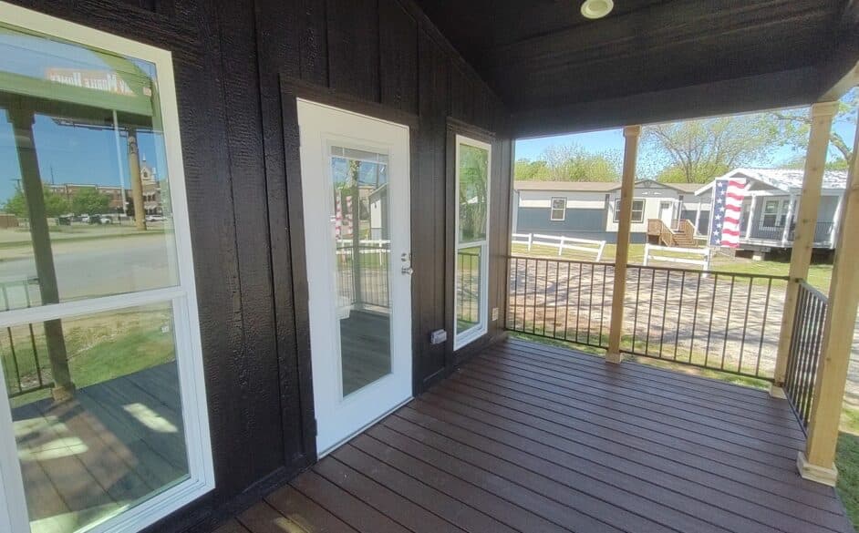 Sparrow c34ep8 exterior home features