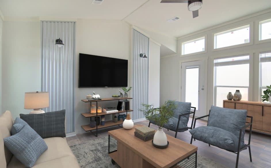 Sapphire 5863 interior home features