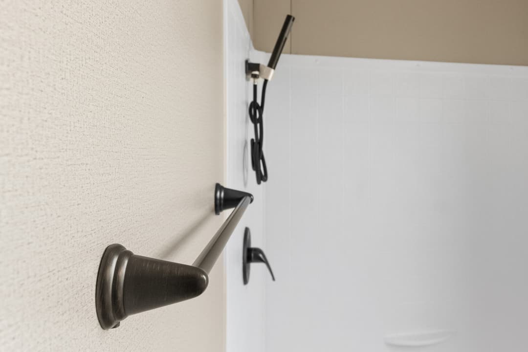 Heritage h-3260-32a bathroom home features