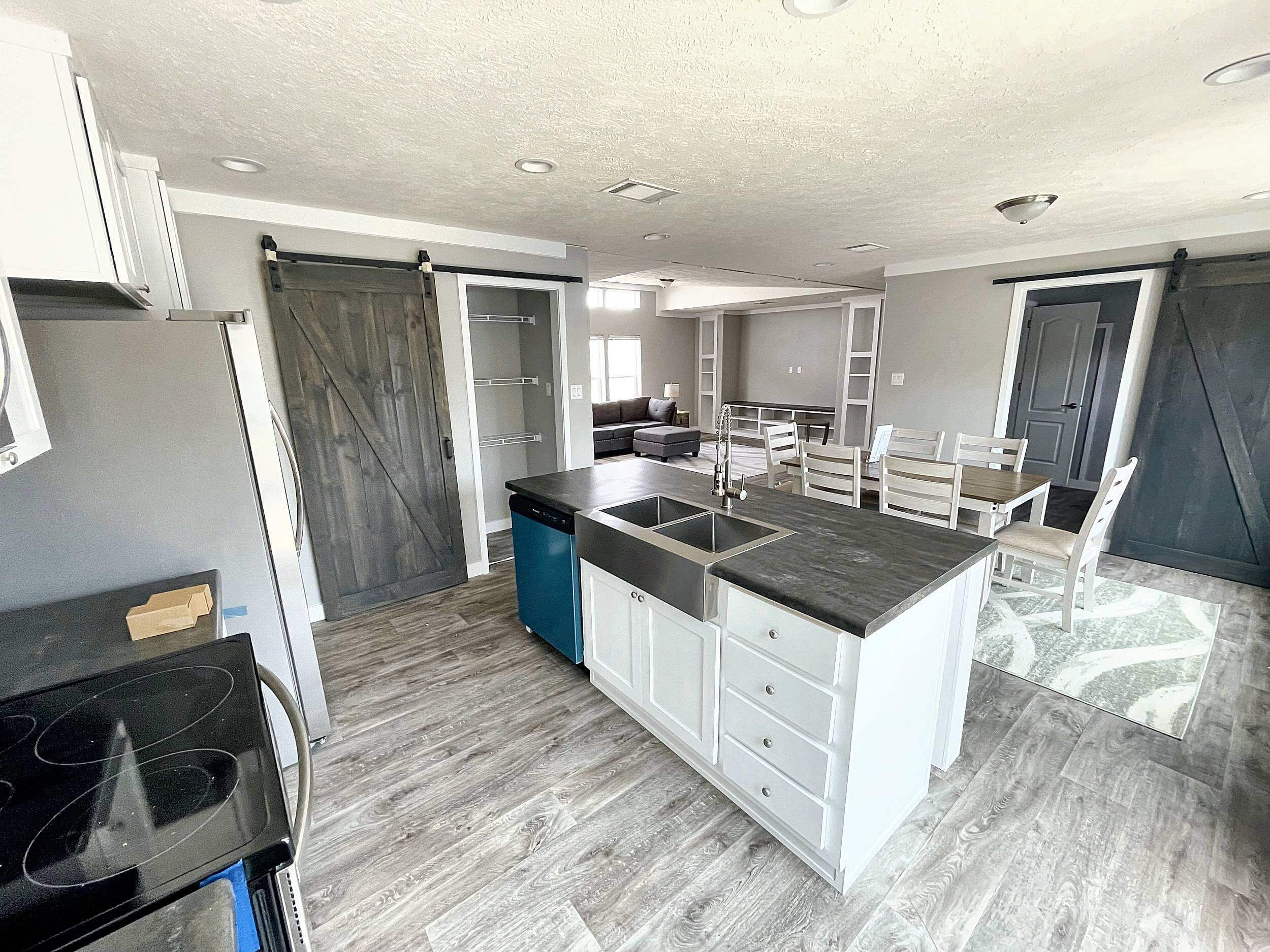 The stephens kitchen home features