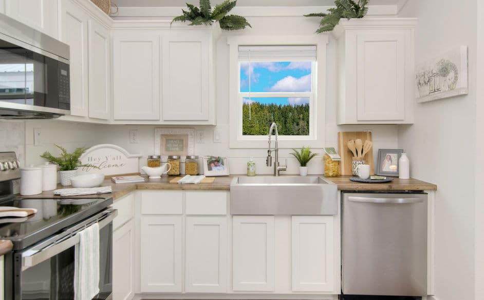 Opal 5663 kitchen home features