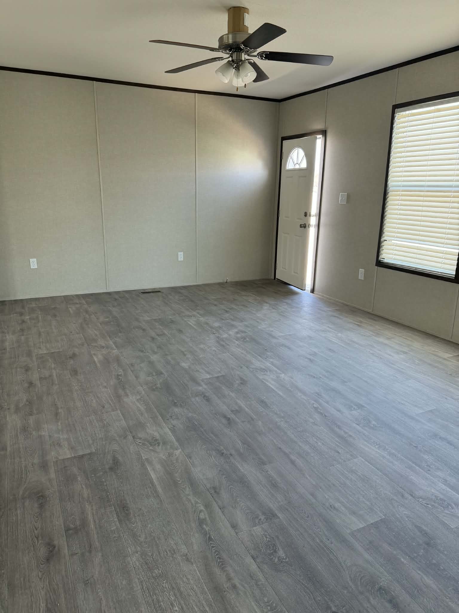 The nassau (hot deal)  home features