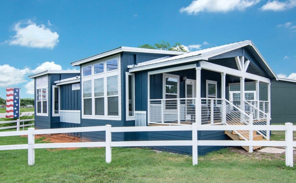 Falcon l40ep8 elevation and exterior home features