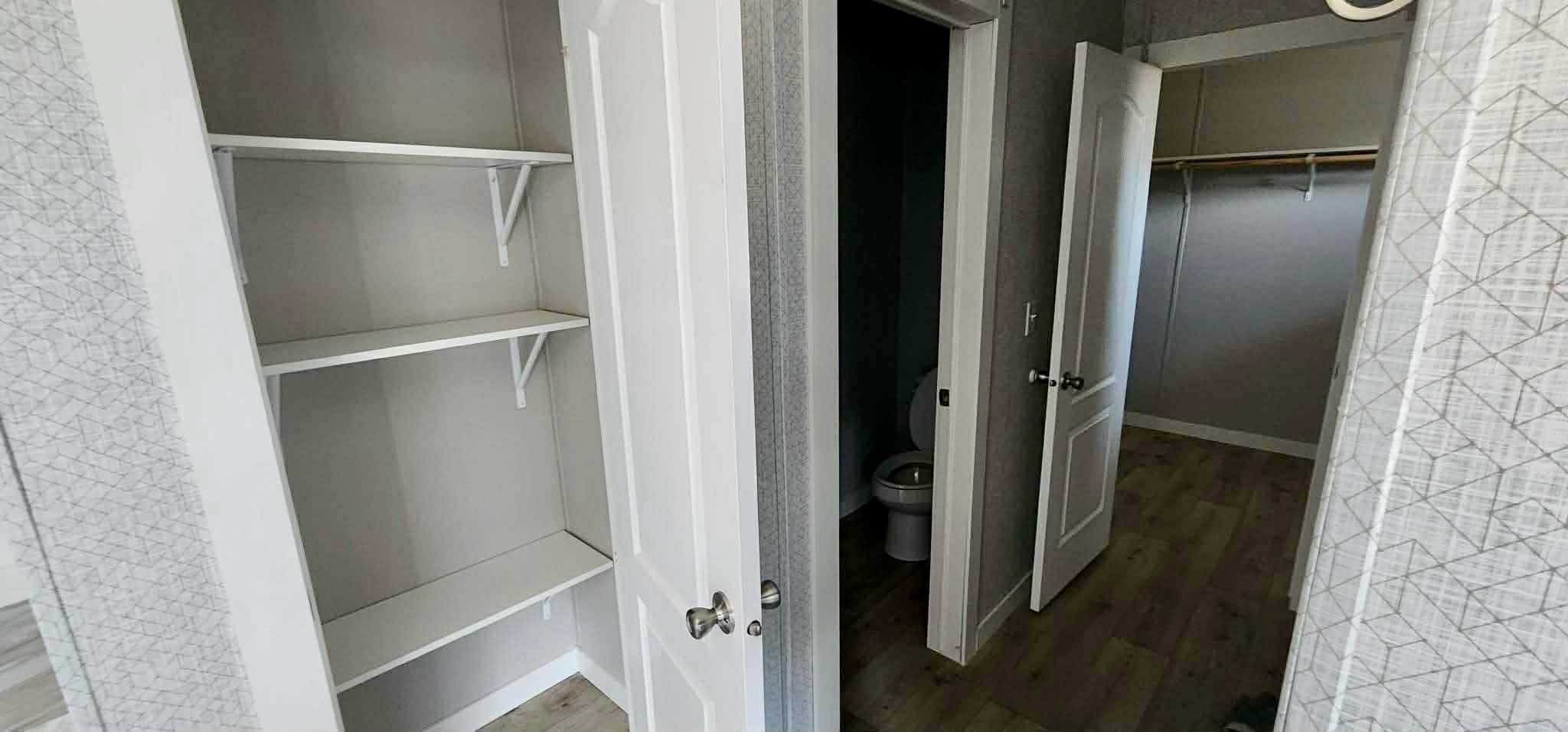 The shyanne  home features