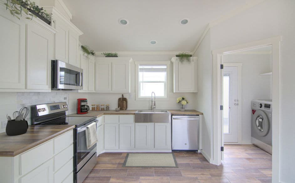 Sapphire 5863 kitchen home features