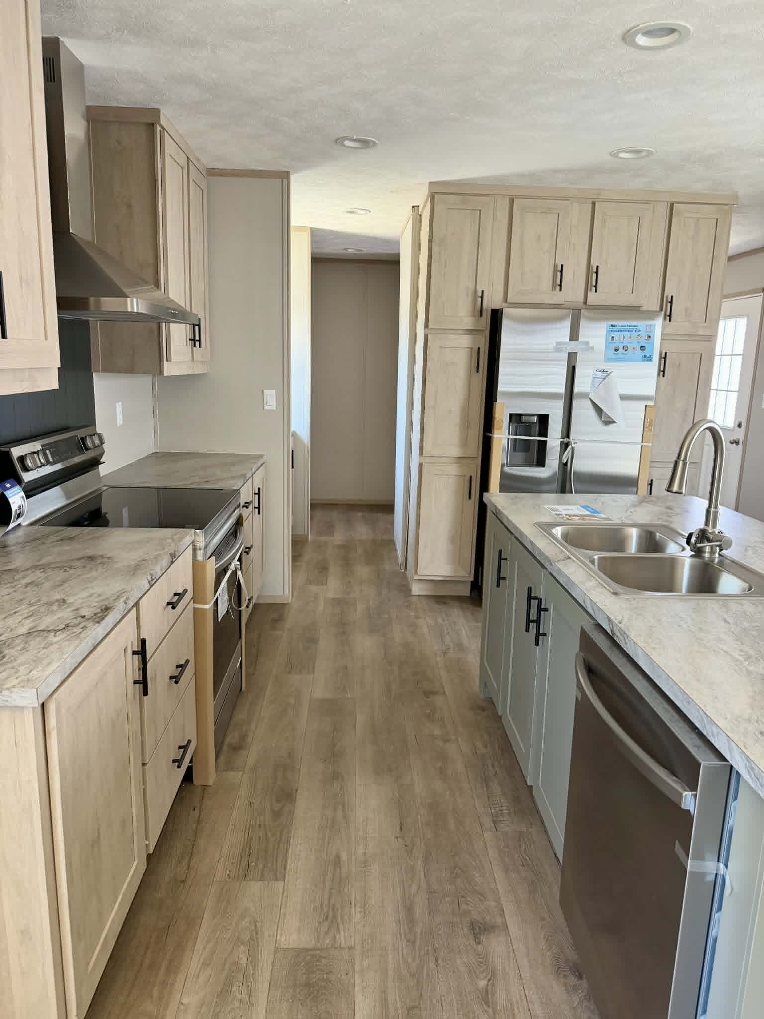 The deputy kitchen home features