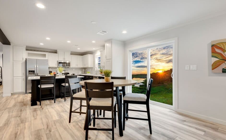 Hope r76e interior home features