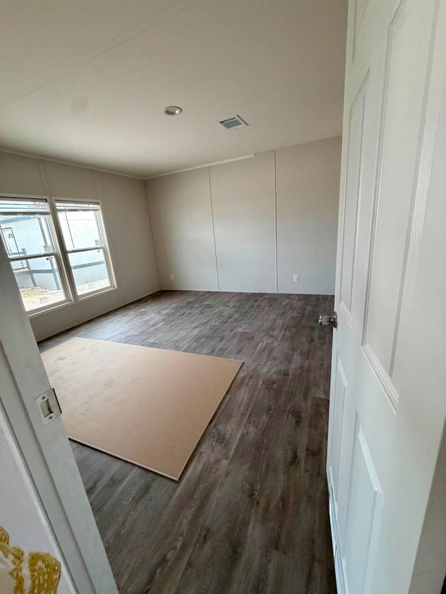 The white water   home features