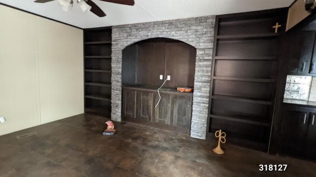 2015 clayton sierra vista (bank repo) interior home features