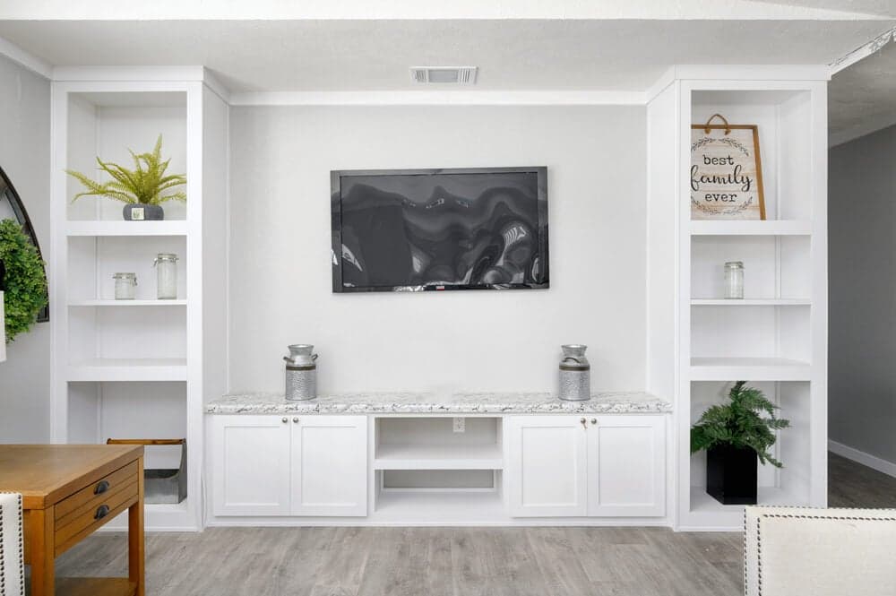 The charleston interior home features