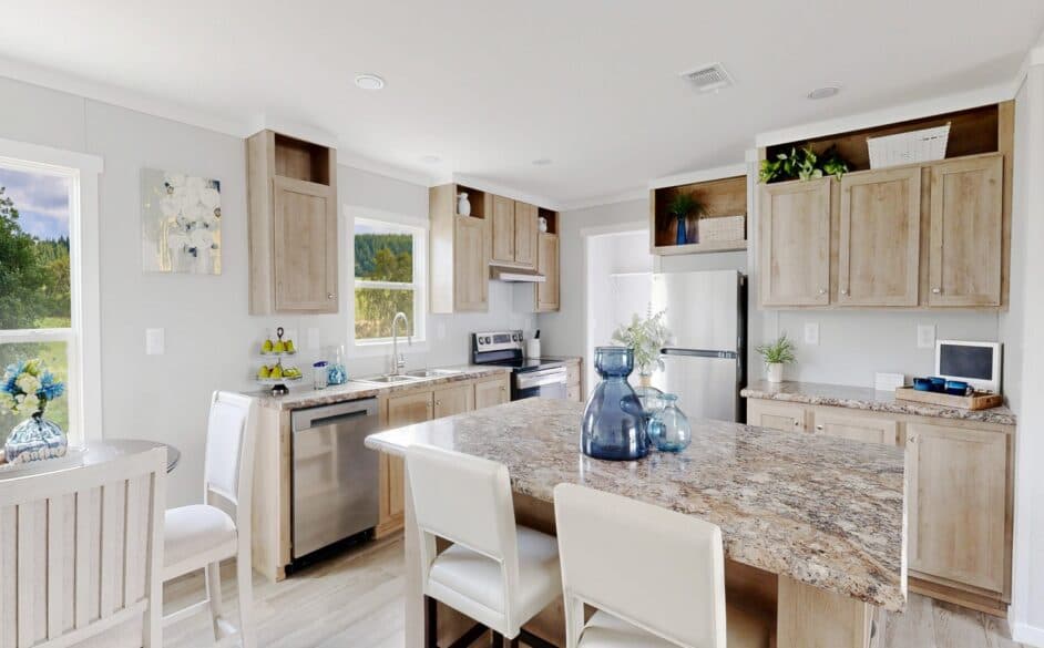 Silverado 2348 kitchen home features