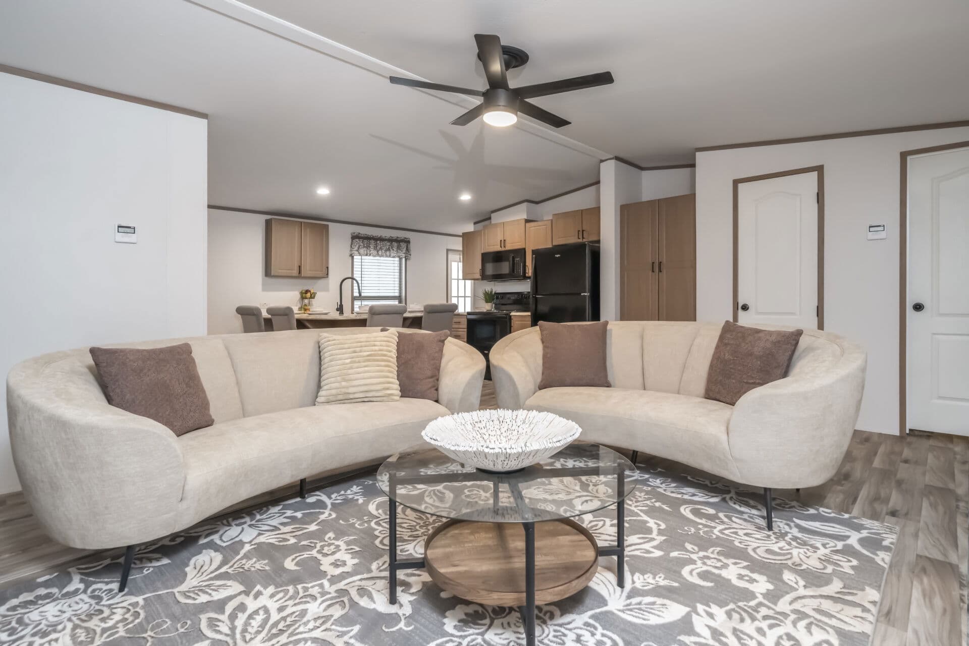 Select s-2448-32a interior home features