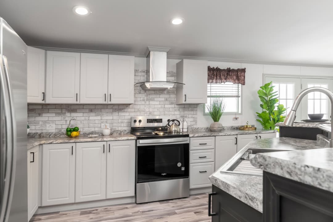 Doublewide h-32×56-42a kitchen home features