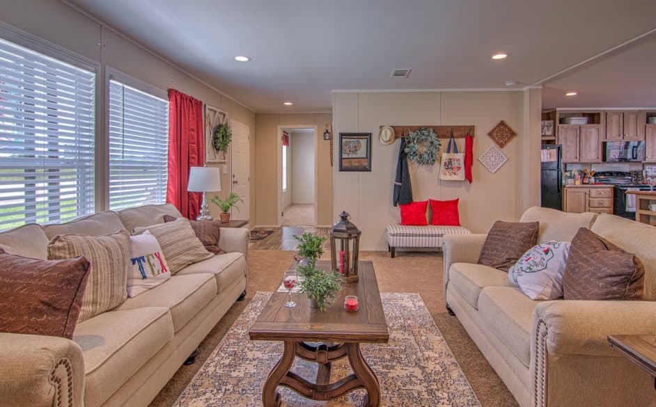 Bandera 3356 interior home features