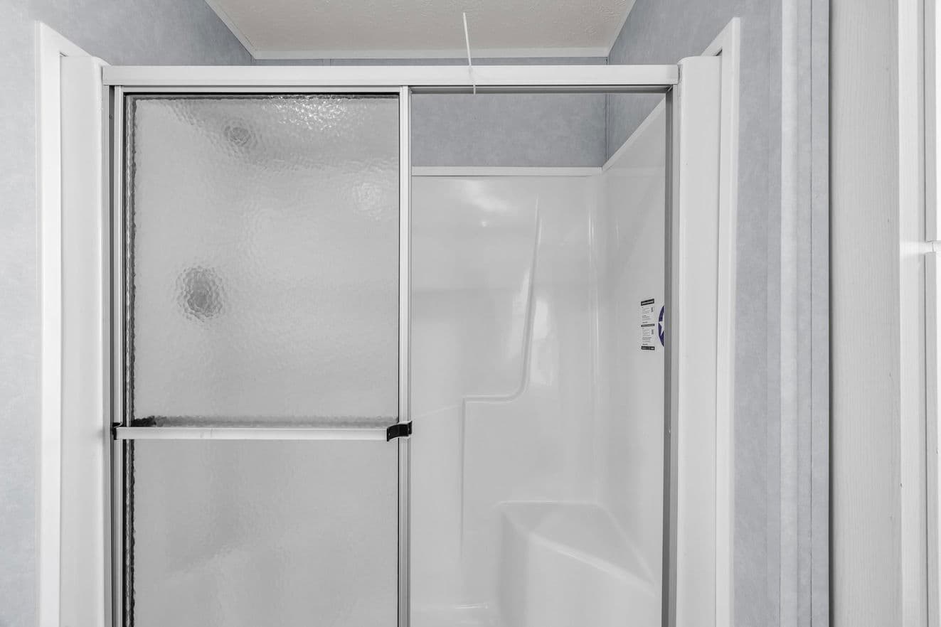 Valu maxx 28483m interior and bathroom home features