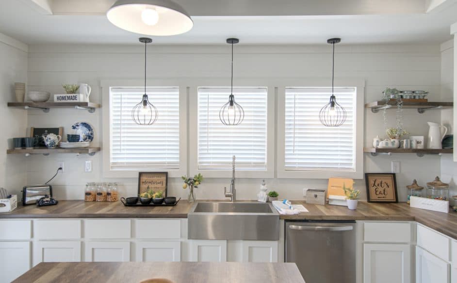 Pearl 6370 kitchen home features