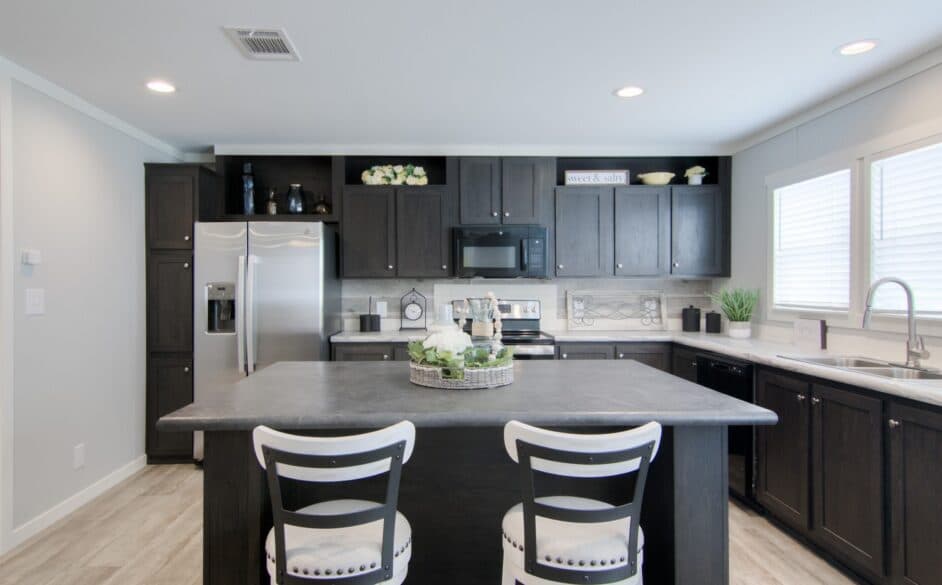 Bandera 3356 kitchen home features