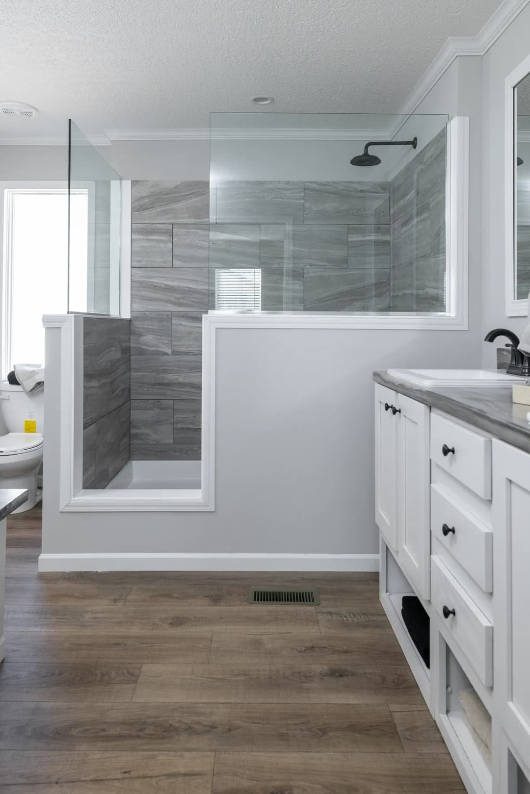 The jefferson bathroom home features