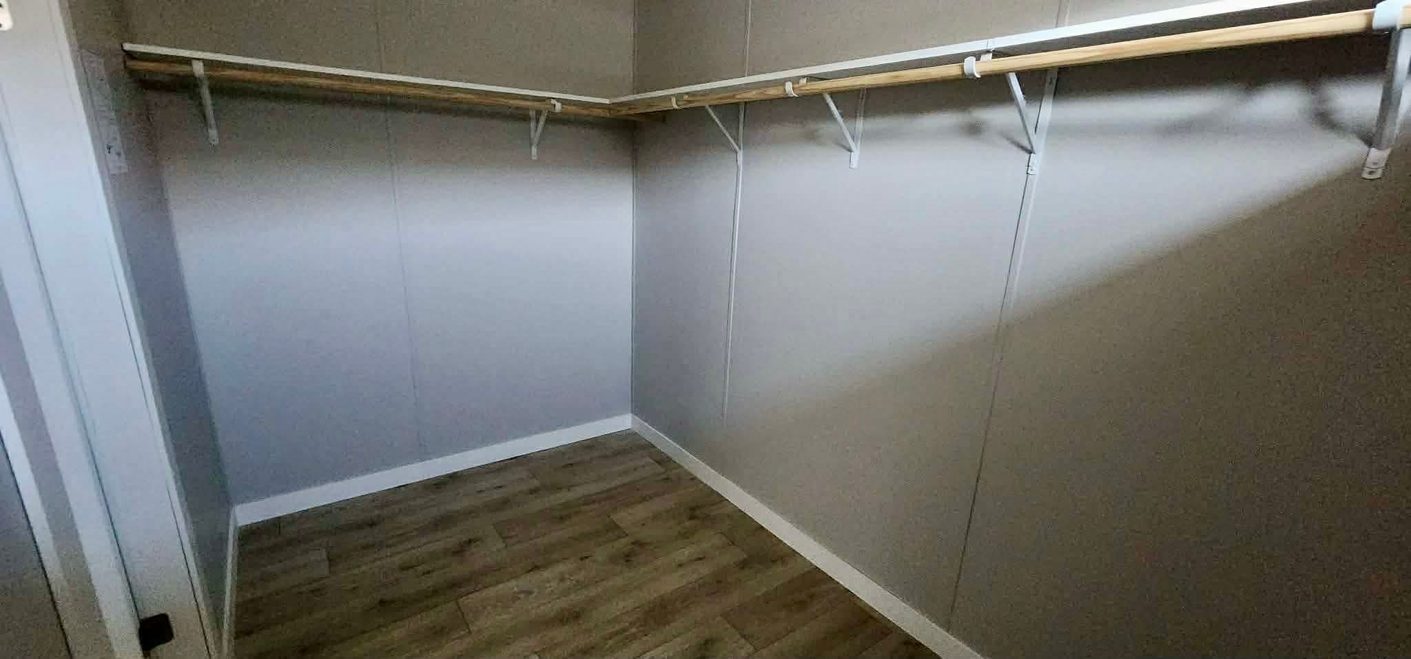 The shyanne  home features