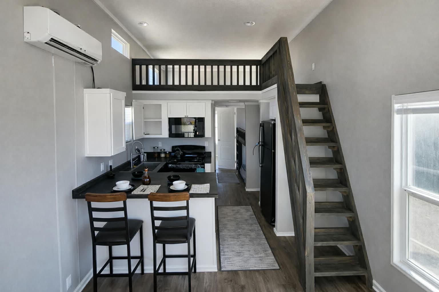 The anderson  home features