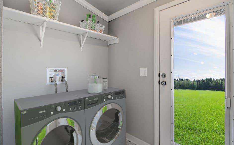 Swan l52ep8 interior home features