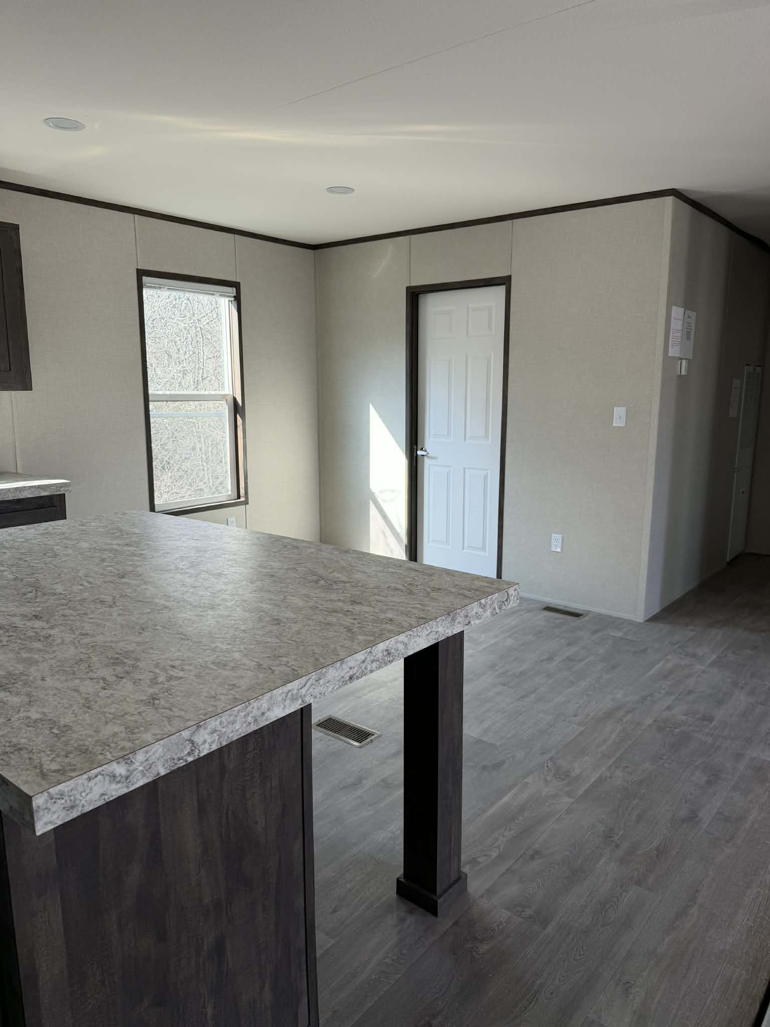 The nassau (hot deal)  home features