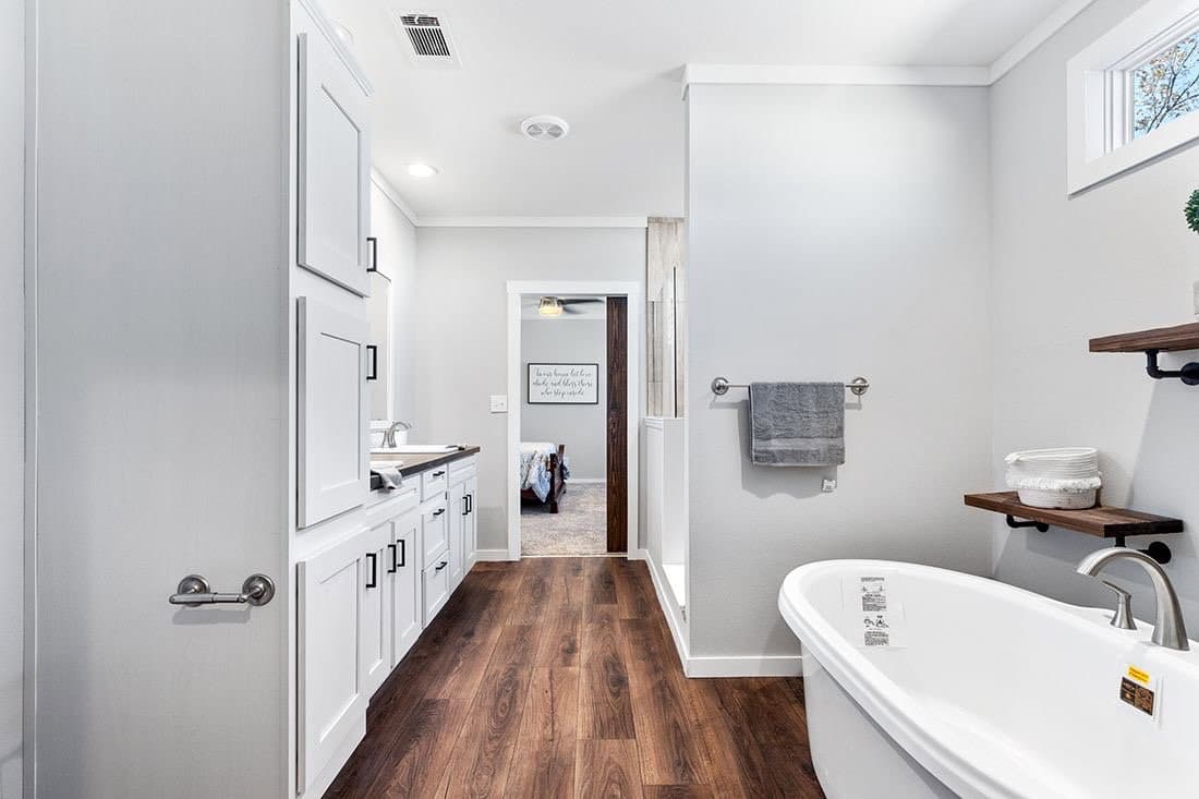 The vail bathroom home features
