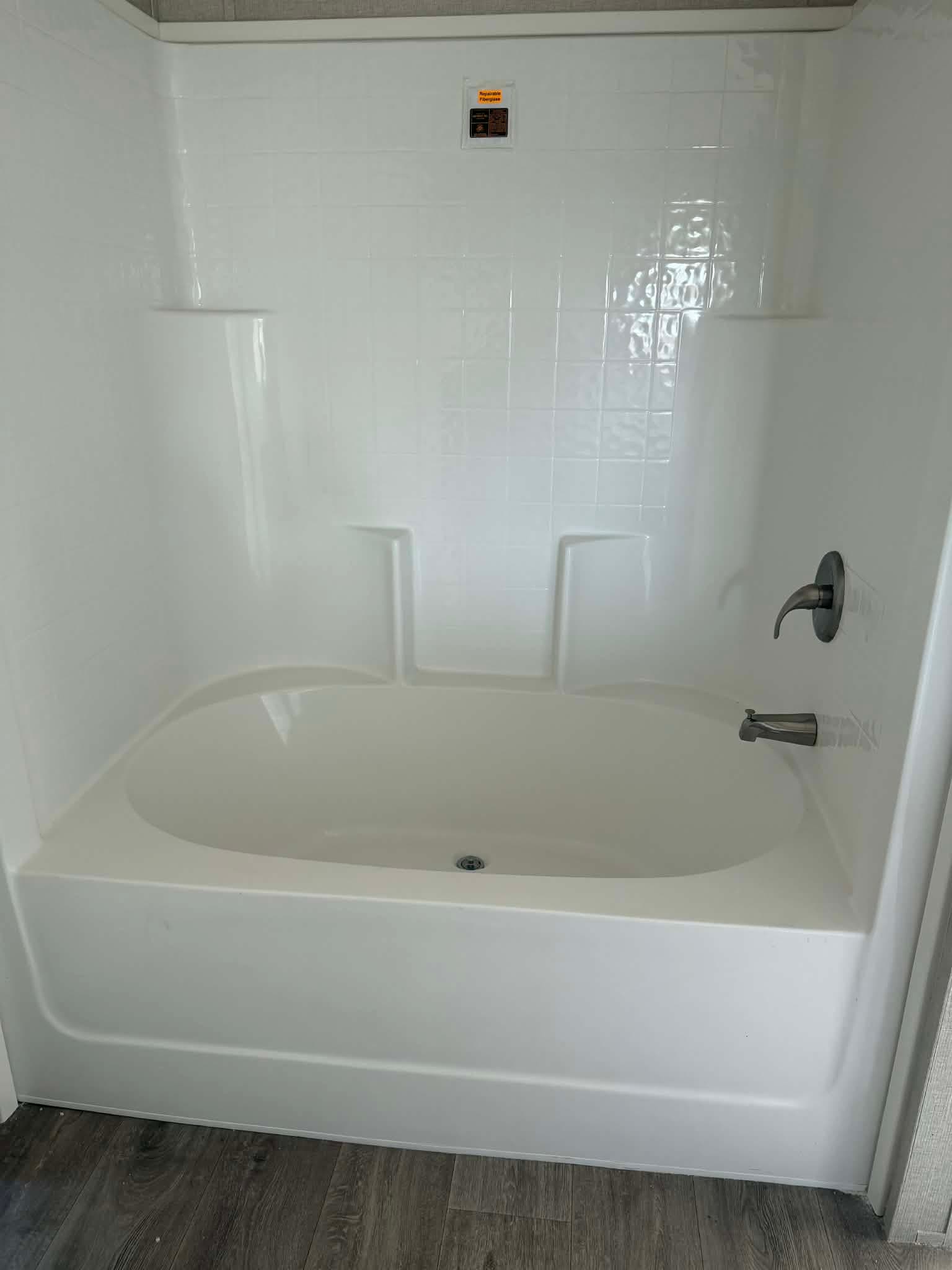 The nassau (hot deal)  home features