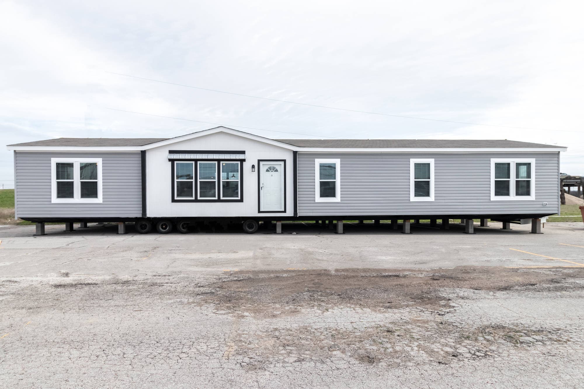 The elite series exterior and hero home features