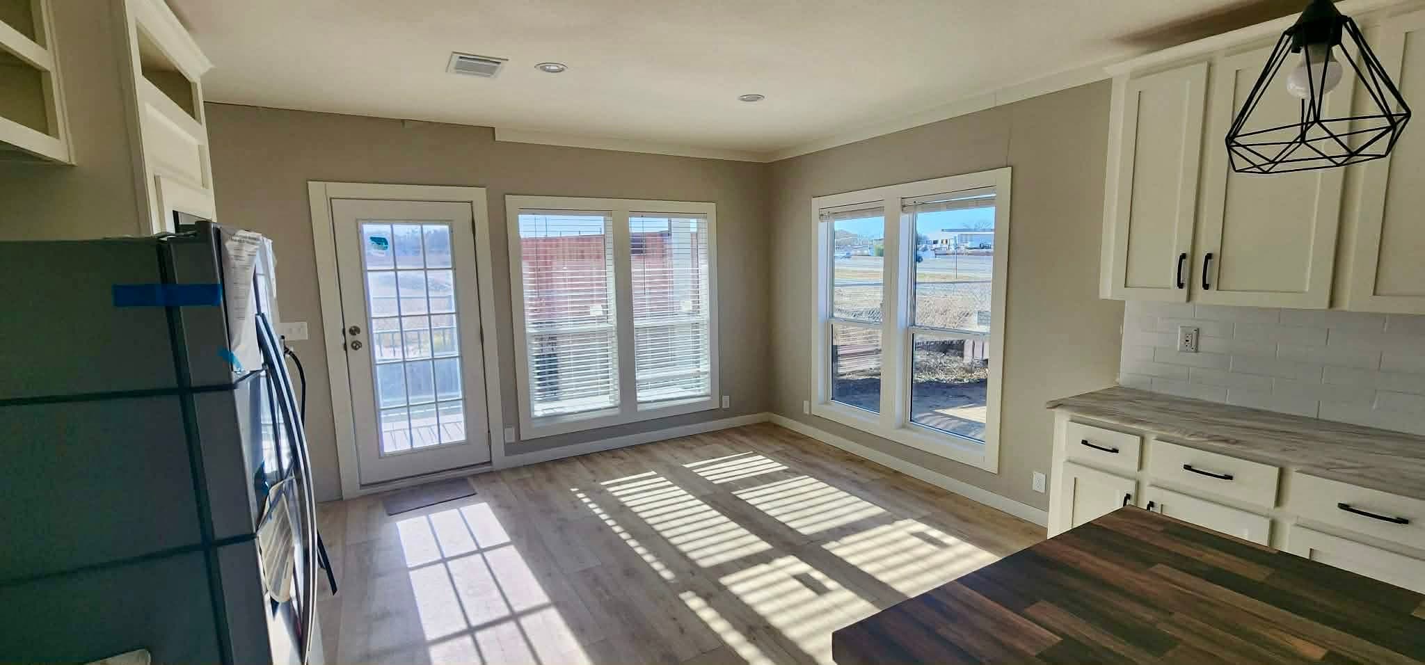 The shyanne  home features