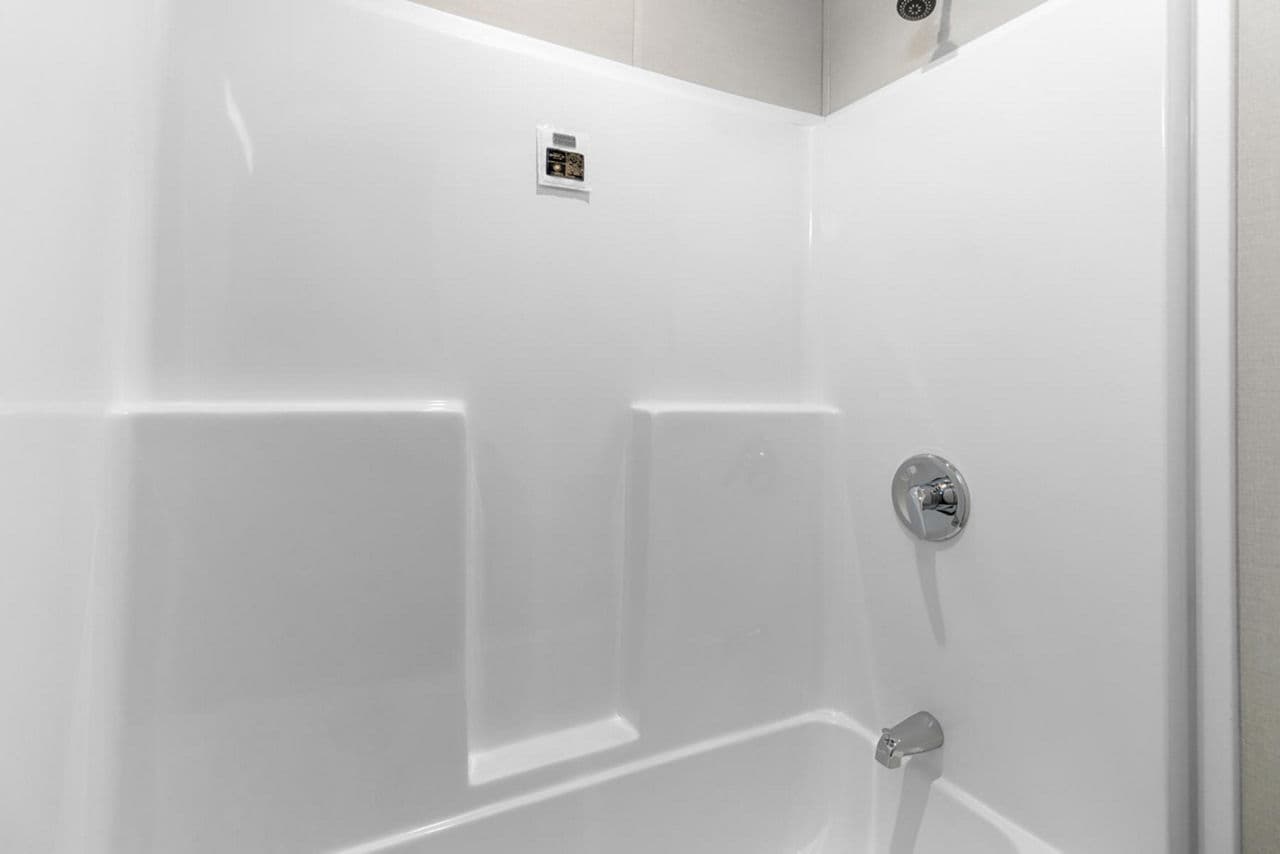 The magnolia bathroom home features